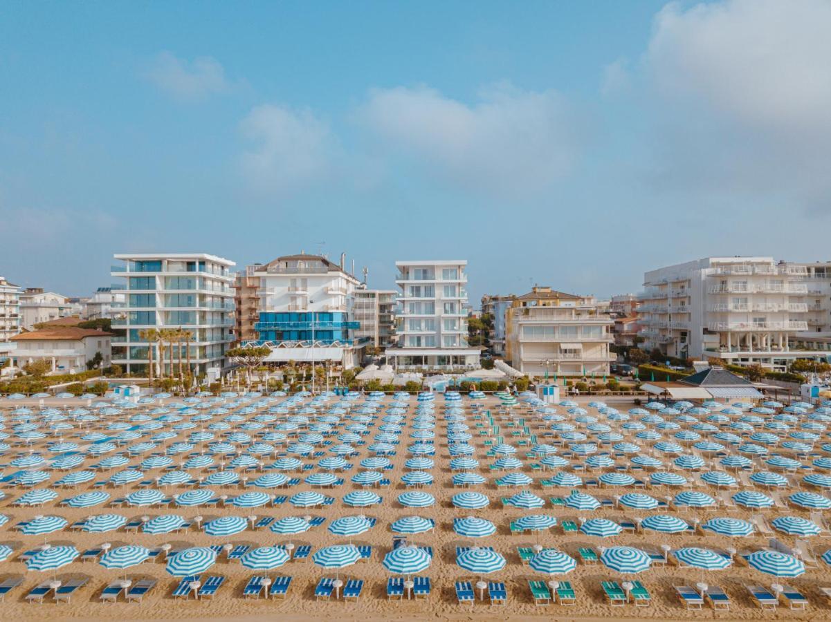 Hotel Galassia Lido di Jesolo Esterno foto