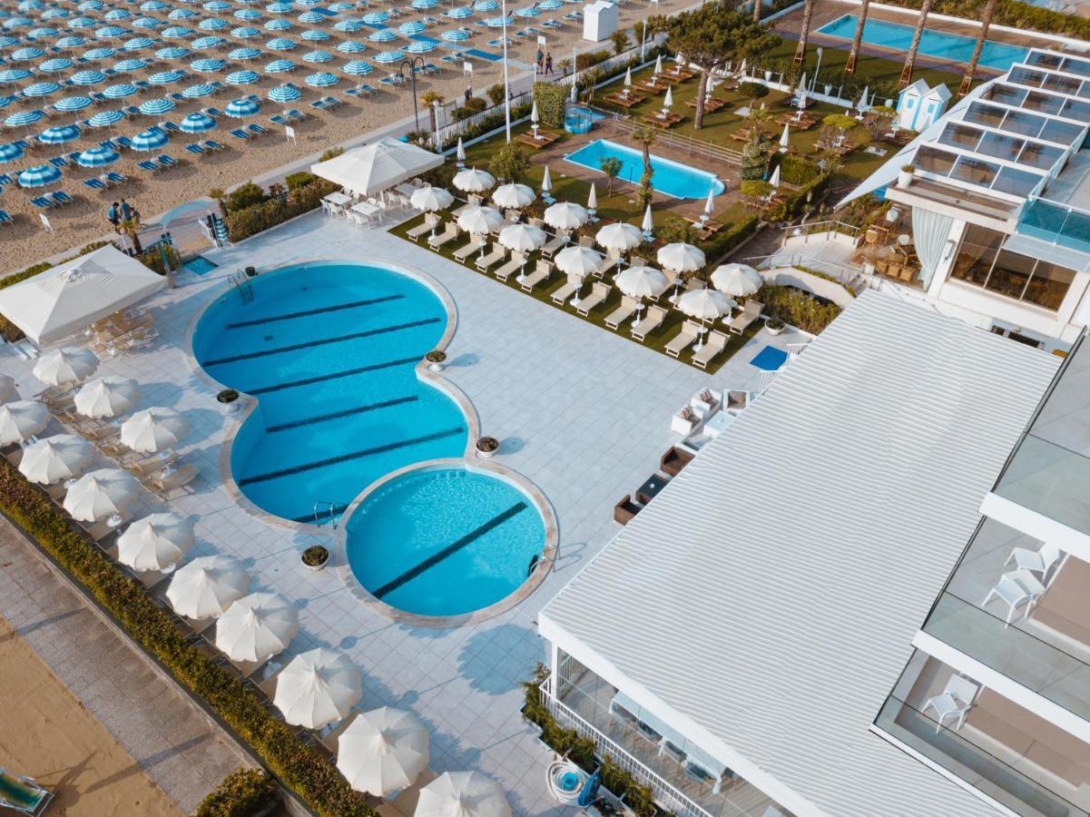 Hotel Galassia Lido di Jesolo Esterno foto