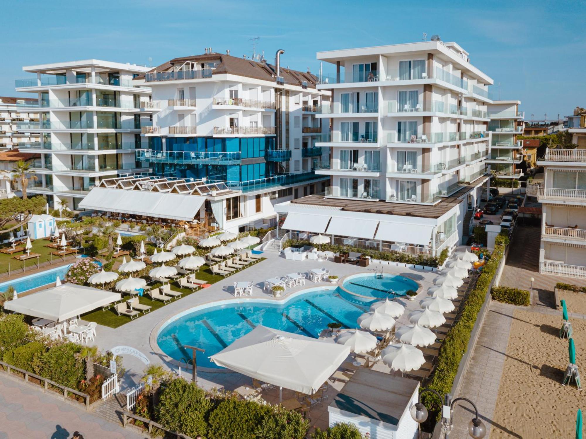 Hotel Galassia Lido di Jesolo Esterno foto