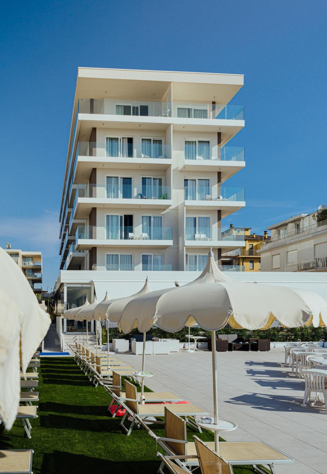 Hotel Galassia Lido di Jesolo Esterno foto