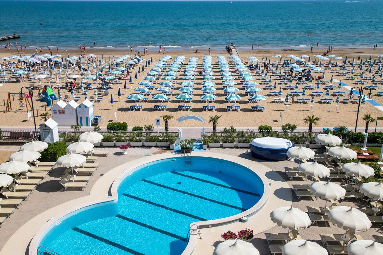 Hotel Galassia Lido di Jesolo Esterno foto